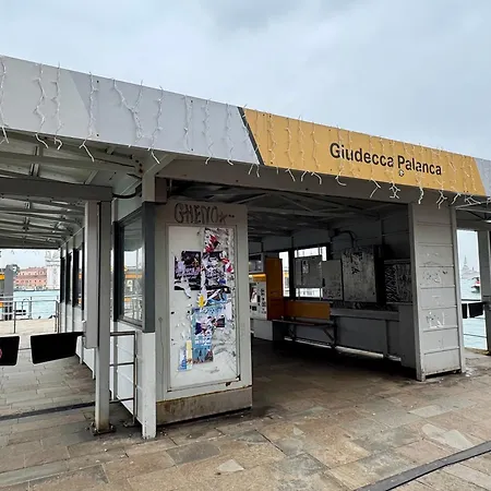 Grandma Mary Nel Con Ascensore Balcone Ac Internet Veloce Giudecca * Benátky